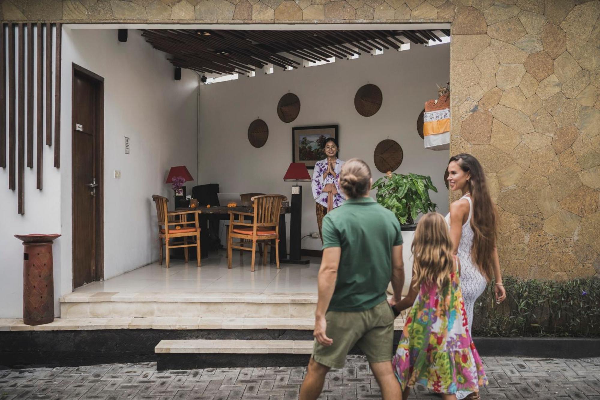 Canggu Circle Villa By Ini Vie Hospitality Exterior foto